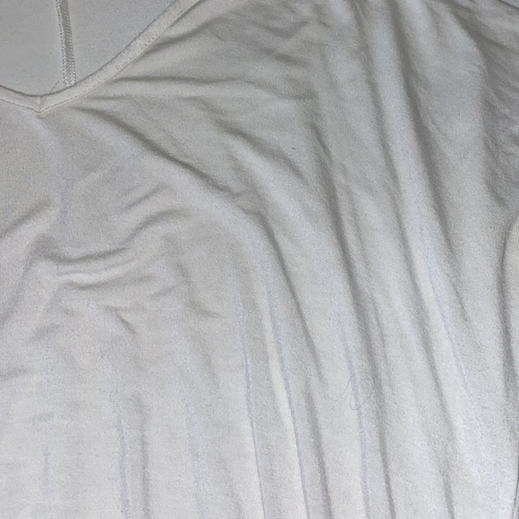 White T-shirt - Picture 2 of 2